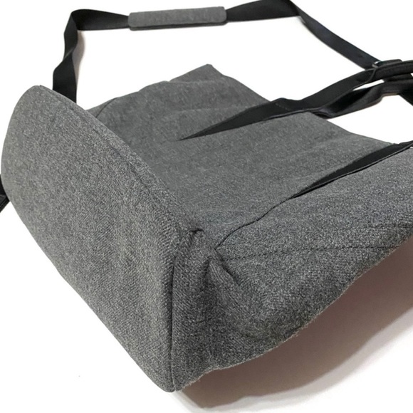 lululemon Wool Convertible Tote - Picture 6 of 10